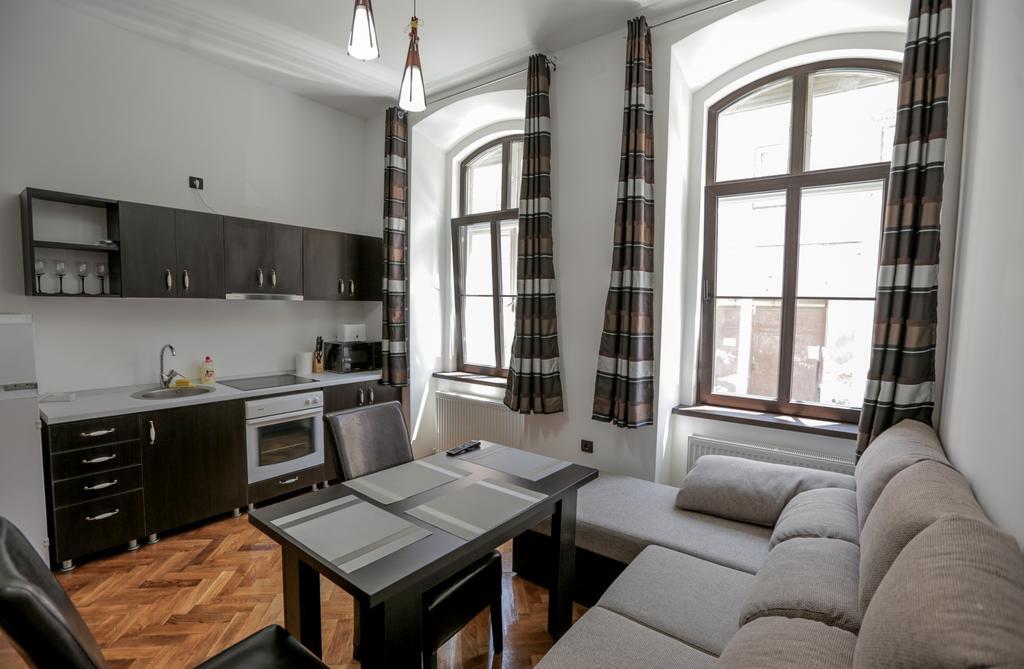 Poarta Schei Residence Брашов Экстерьер фото